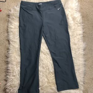 Nike straight leggings